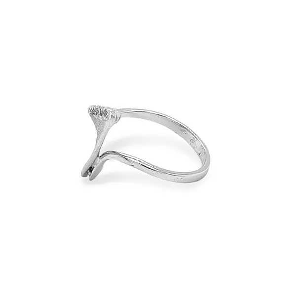 Золотое кольцо с цирконами