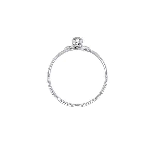 Золотое кольцо с черным камнем