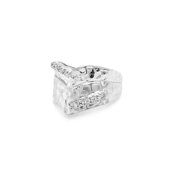 Золотое кольцо с цирконами