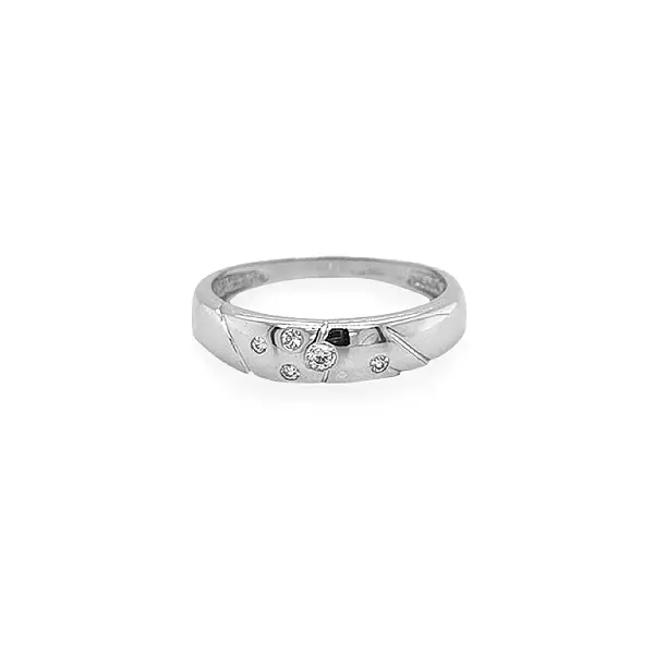 Золотое кольцо с цирконами