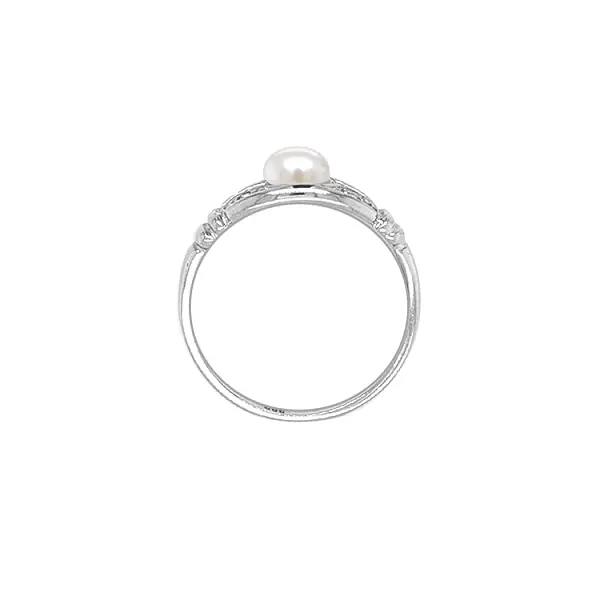 Золотое кольцо с жемчугом и цирконами