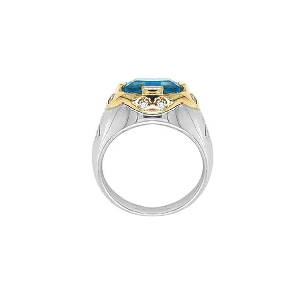 Золотое кольцо с голубым камнем