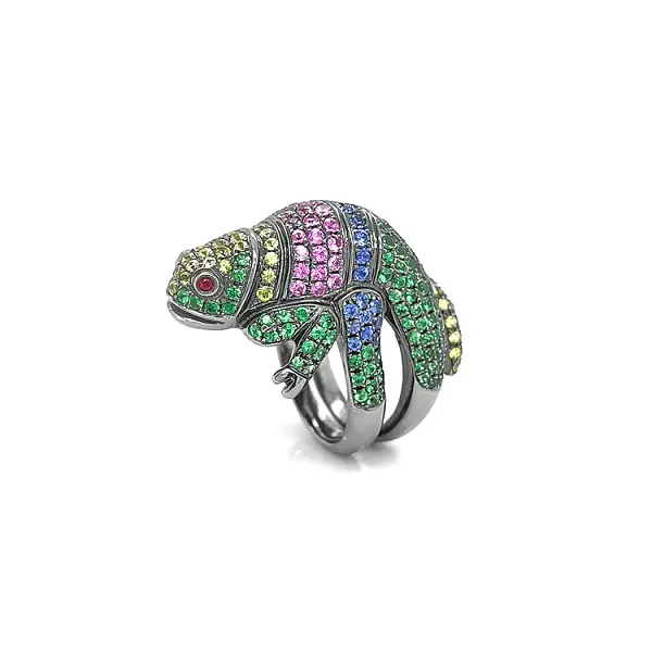 Золотое кольцо с цветными драгоценными камнями