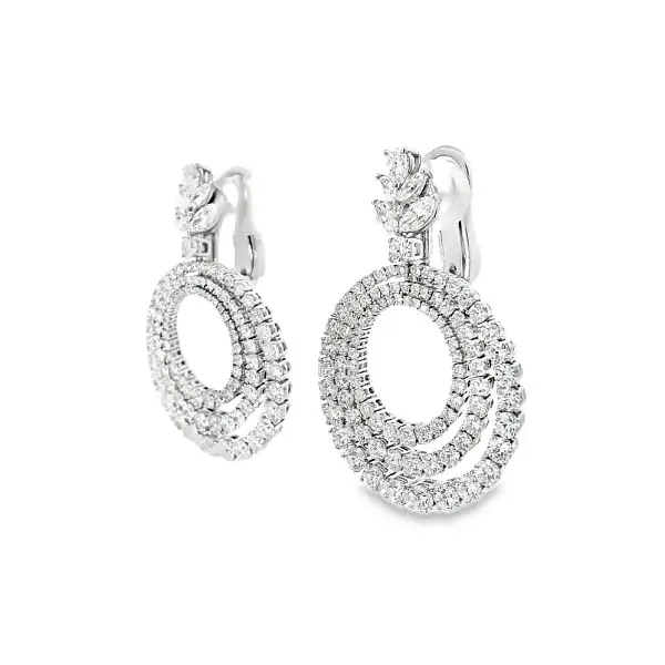 Золотые серьги с бриллиантами