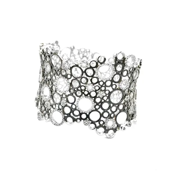 Золотой браслет с бриллиантами