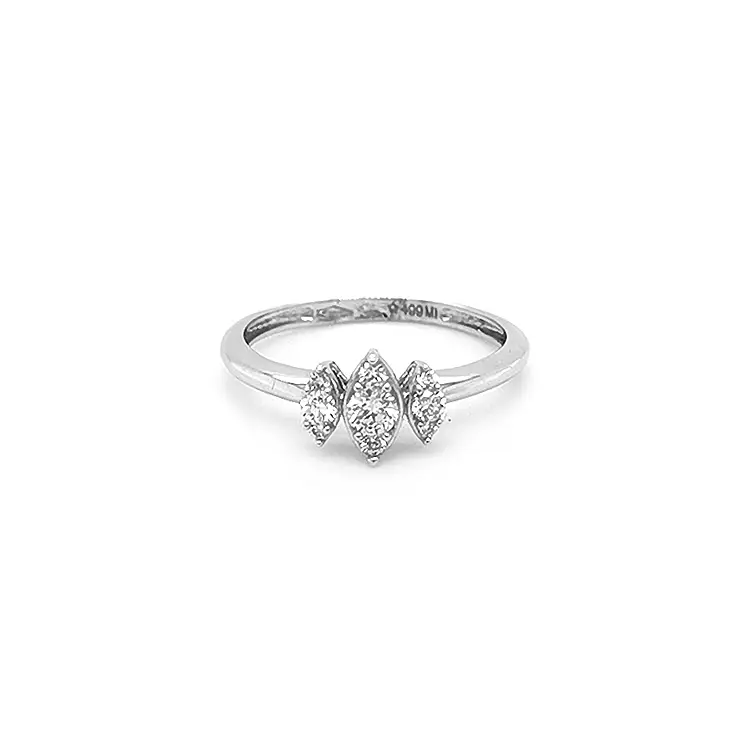 Золотое кольцо с бриллиантами