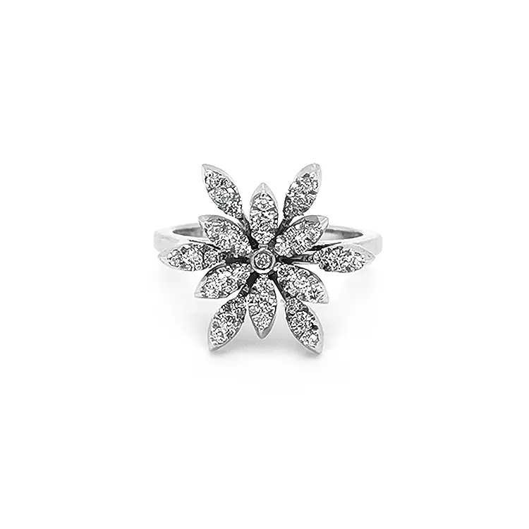 Золотое кольцо с бриллиантами