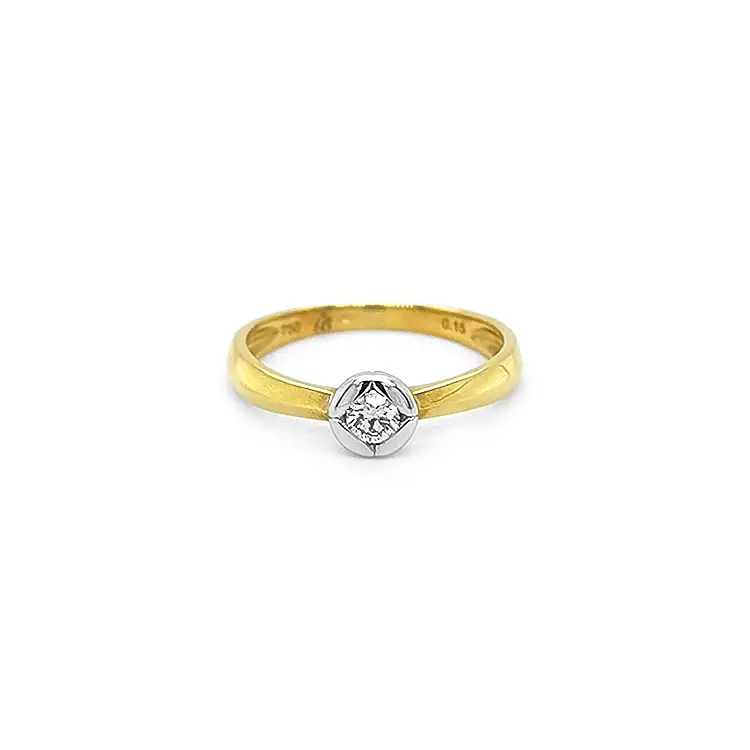 Золотое обручальное кольцо с бриллиантом