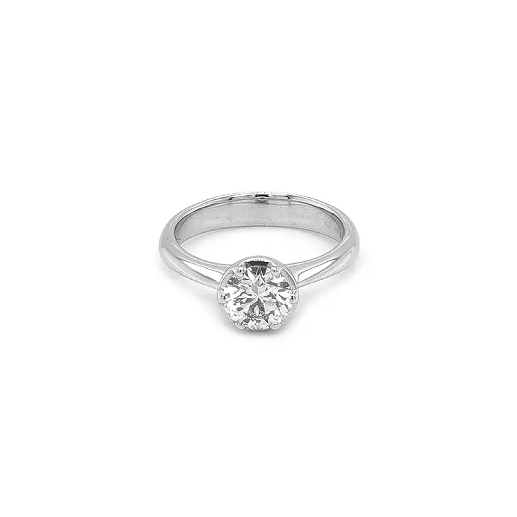 Золотое обручальное кольцо с бриллиантом