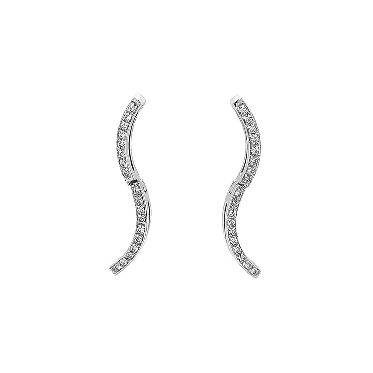 Золотые серьги с бриллиантами