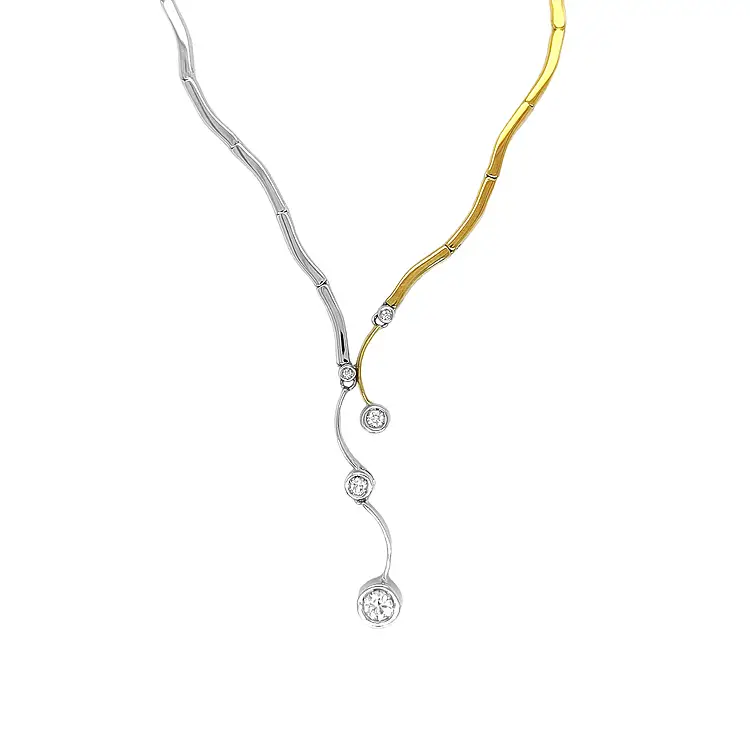 Золотое колье с бриллиантами