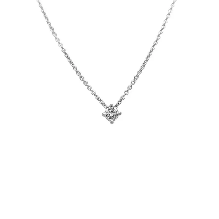 Золотая подвеска с бриллиантом