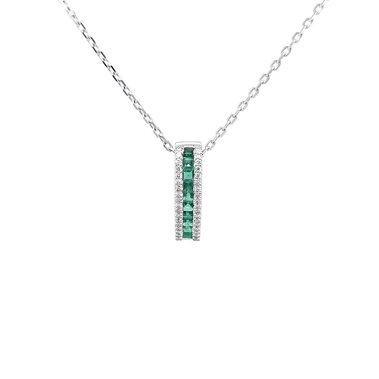 Золотая подвеска с изумрудами и бриллиантами