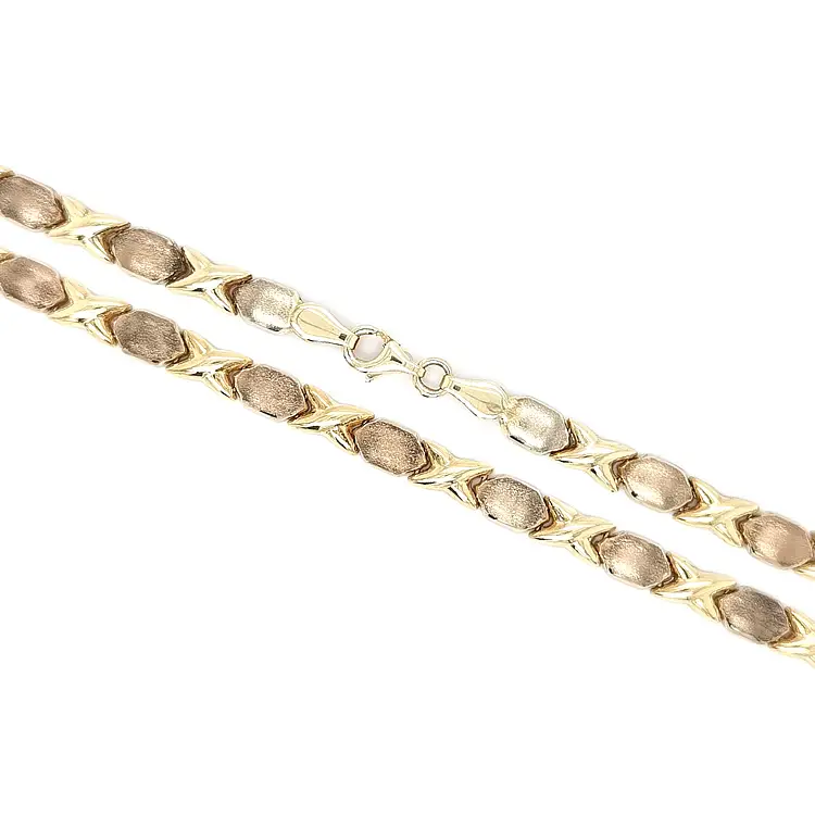 Ожерелье из золотых звеньев