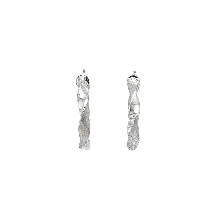 Круглые серьги из белого золота
