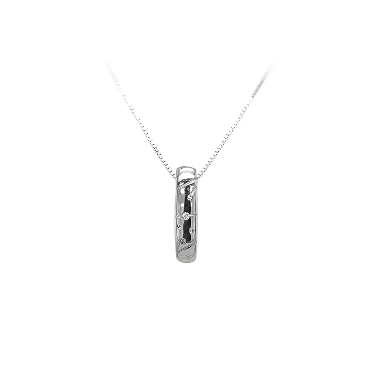 Кулон с цирконами из белого золота