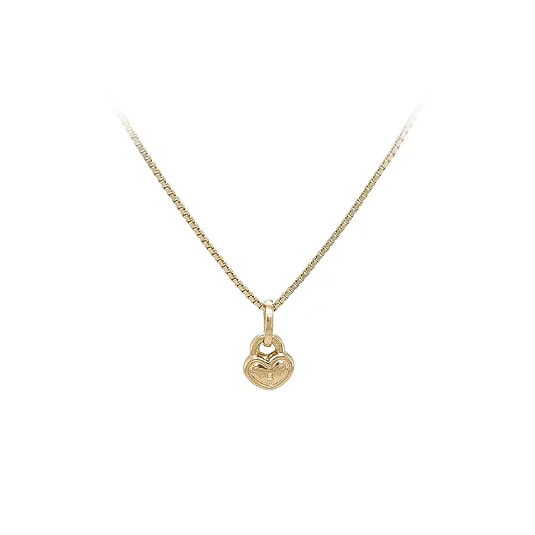 Золотой кулон Замок