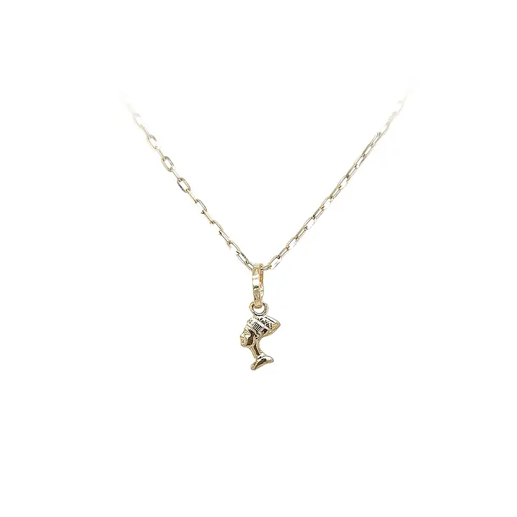 Золотая подвеска Нефертити