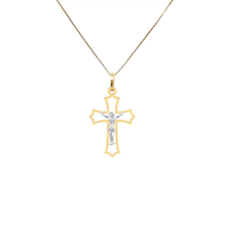Золотой крест с Иисусом Христом