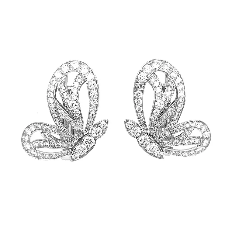 Золотые серьги с бриллиантами