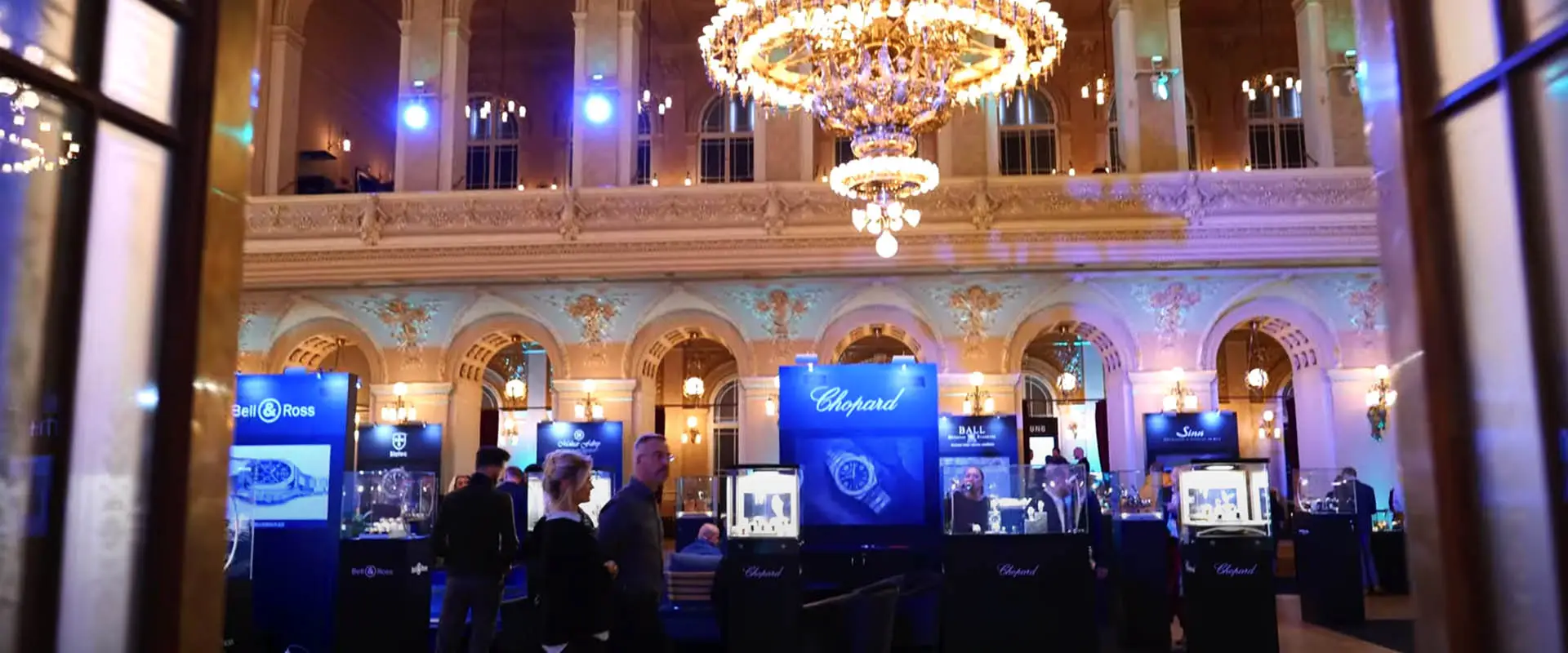 Zenith Defy Skyline побеждает в номинации 'Часы года