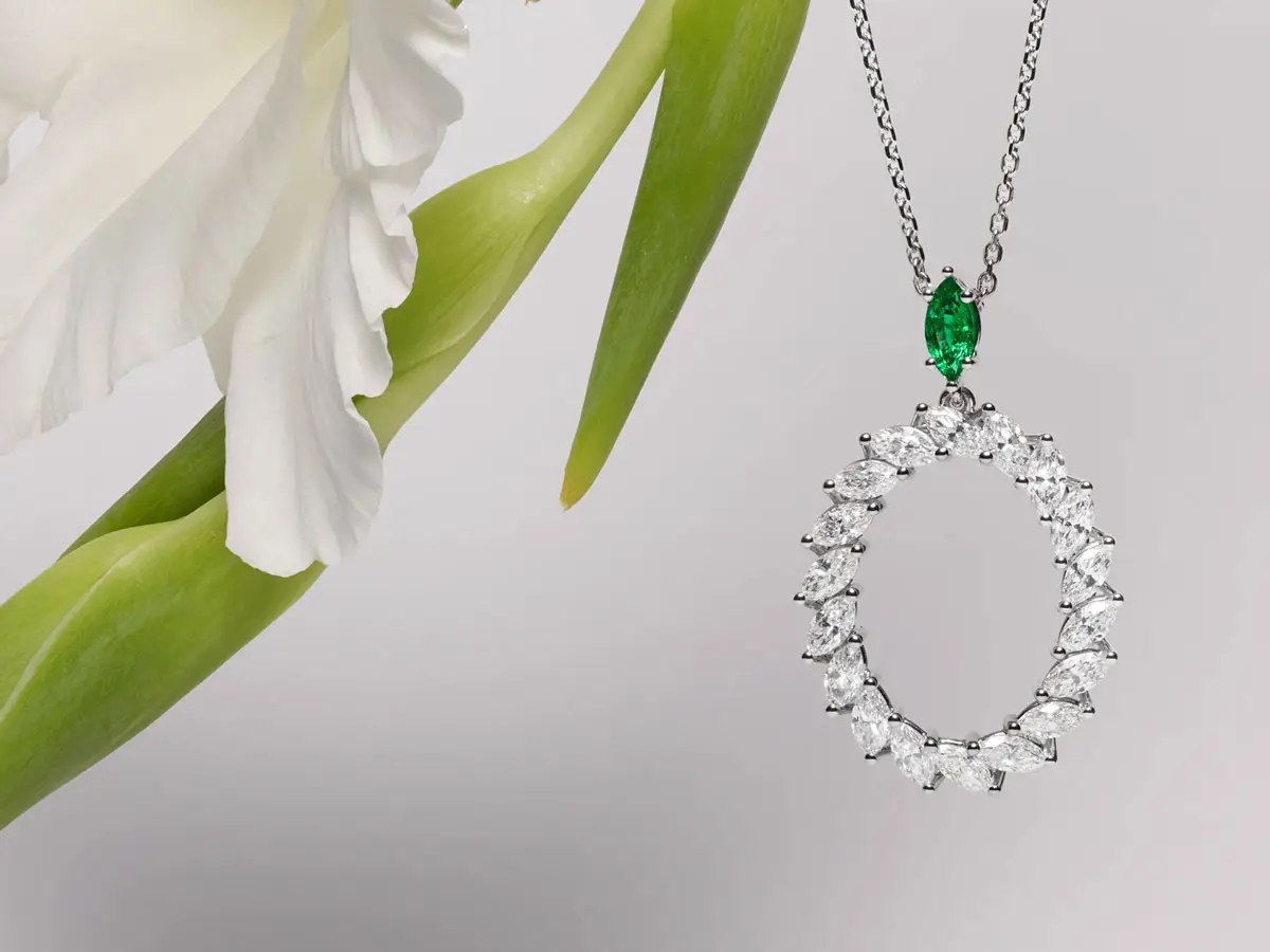 Золотое колье Chopard L'Heure Du Diamant 799067-1001