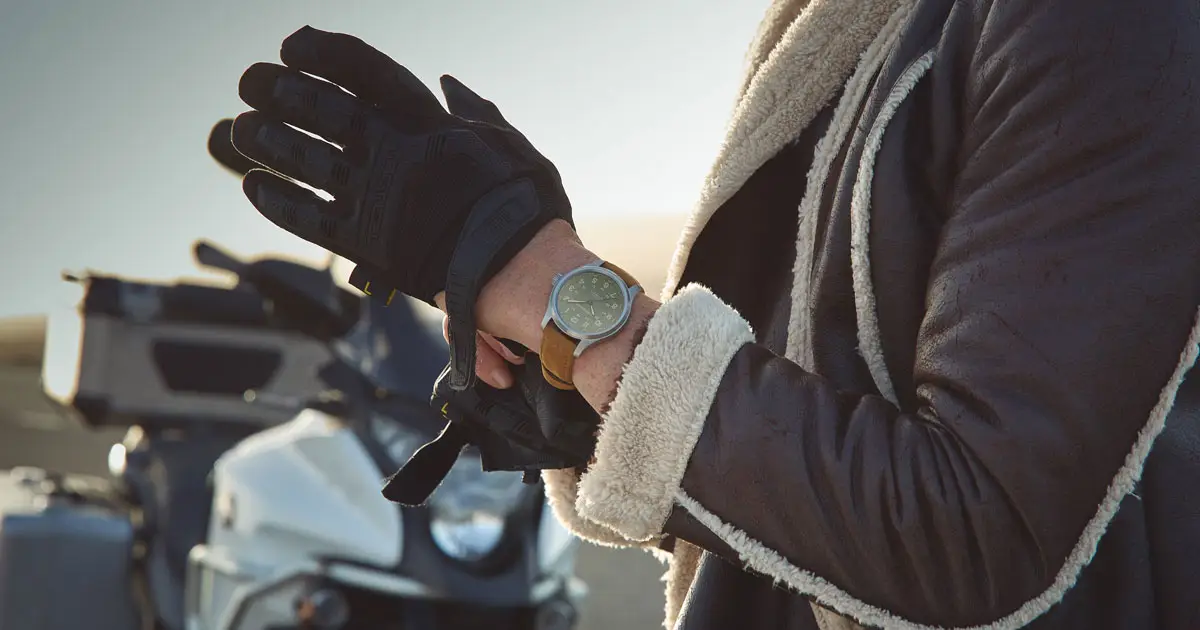 Роскошные мужские часы Hamilton представляют новости о дне рождения