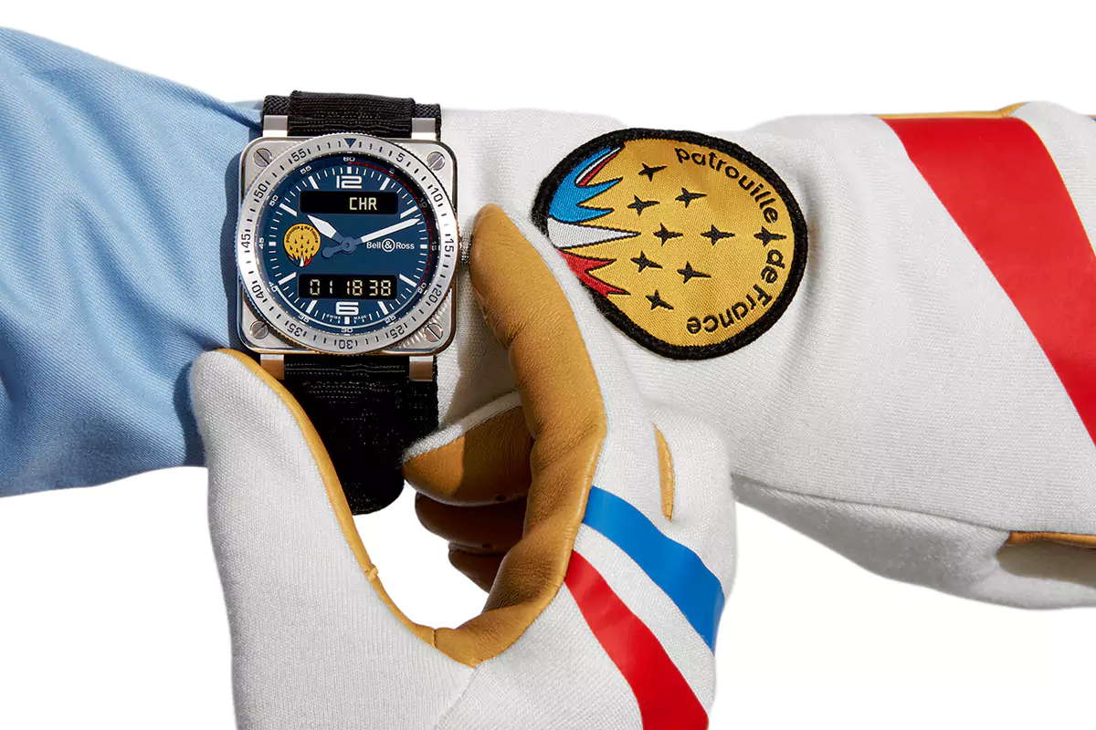 BR 03 Type A Patrouille de France: воздушный акробат между часами Bell & Ross