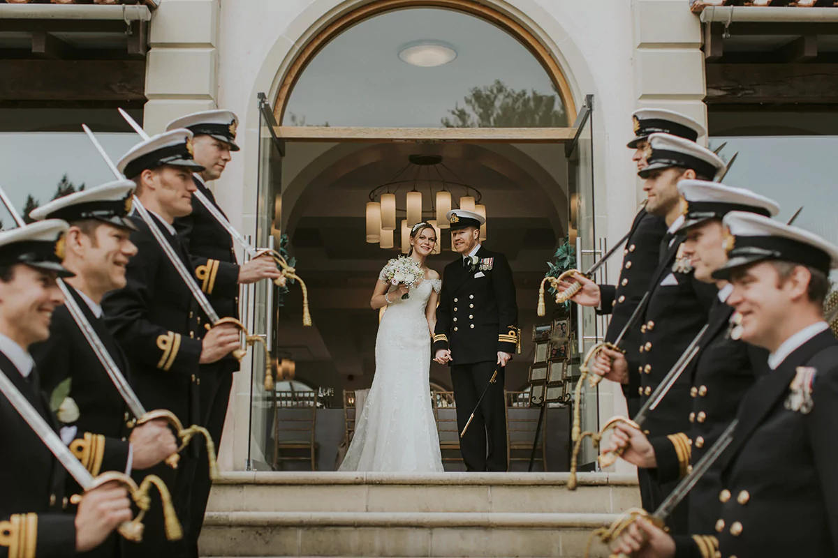 Обручальные и помолвочные кольца как символы любви и преданности